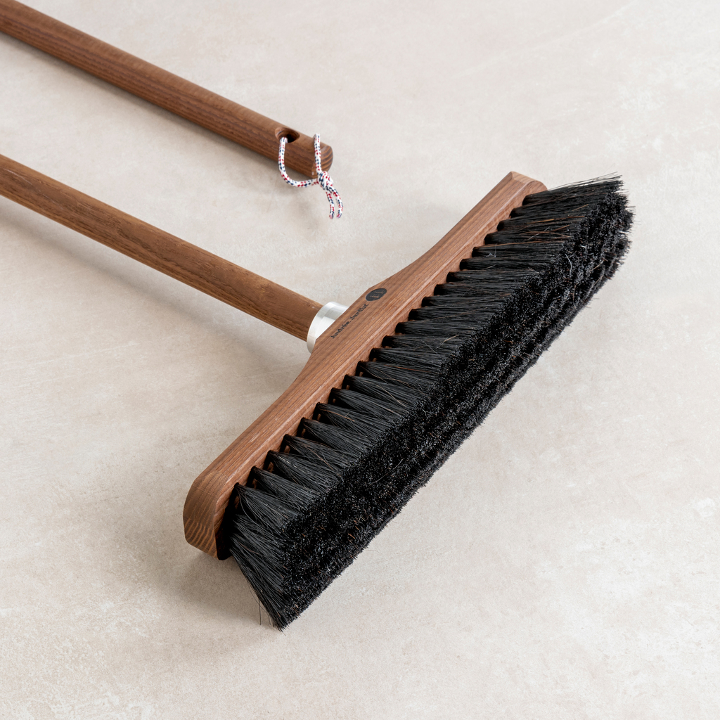 Besenstiel Thermoesche - 2 Besenstiel Thermoesche - 2