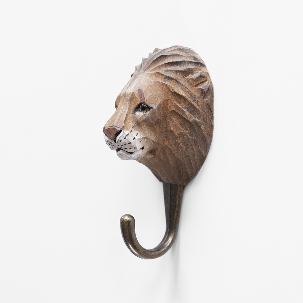 Handgeschnitzter Kleiderhaken Löwe Handgeschnitzter Kleiderhaken Löwe