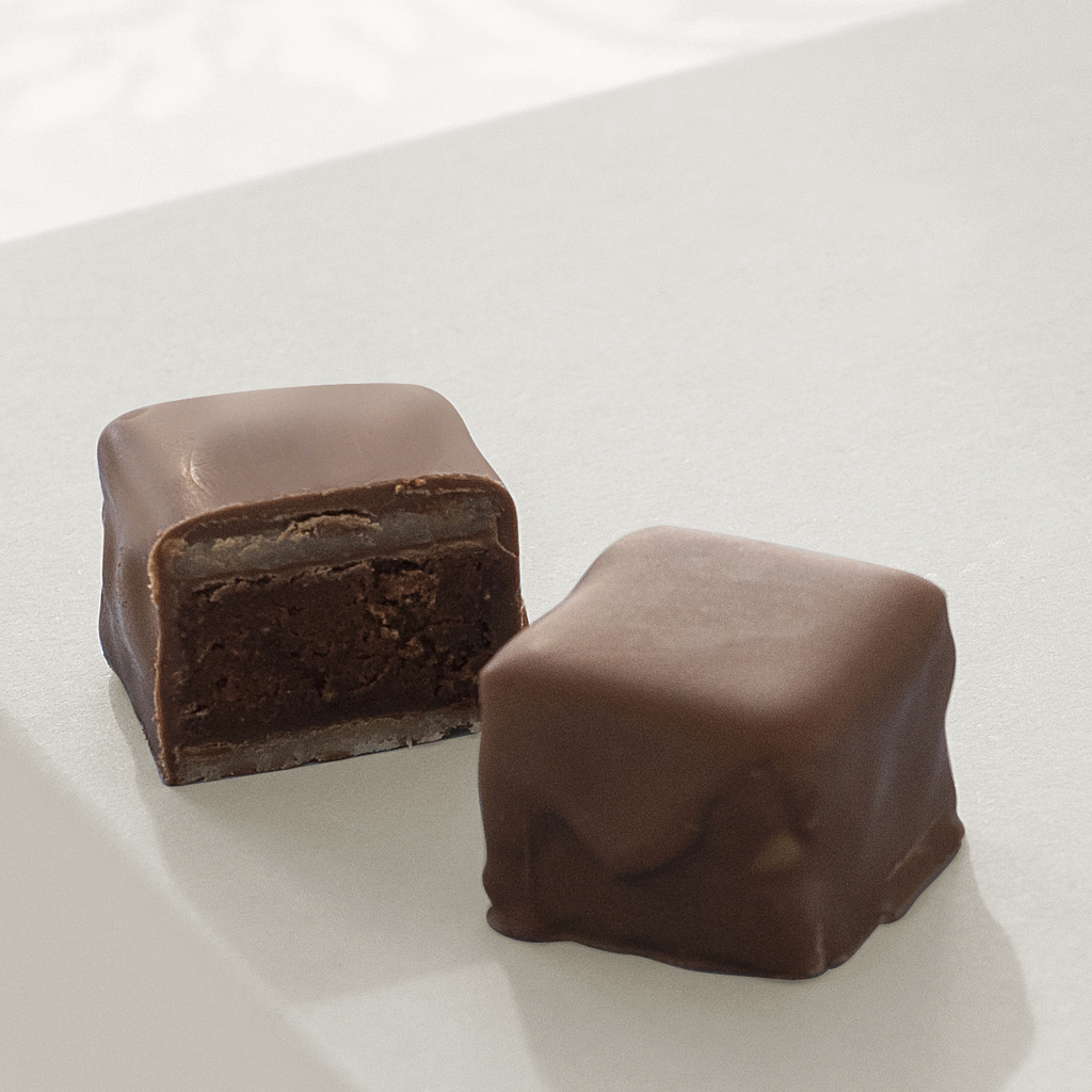 Petit Fours - 2 Petit Fours - 2