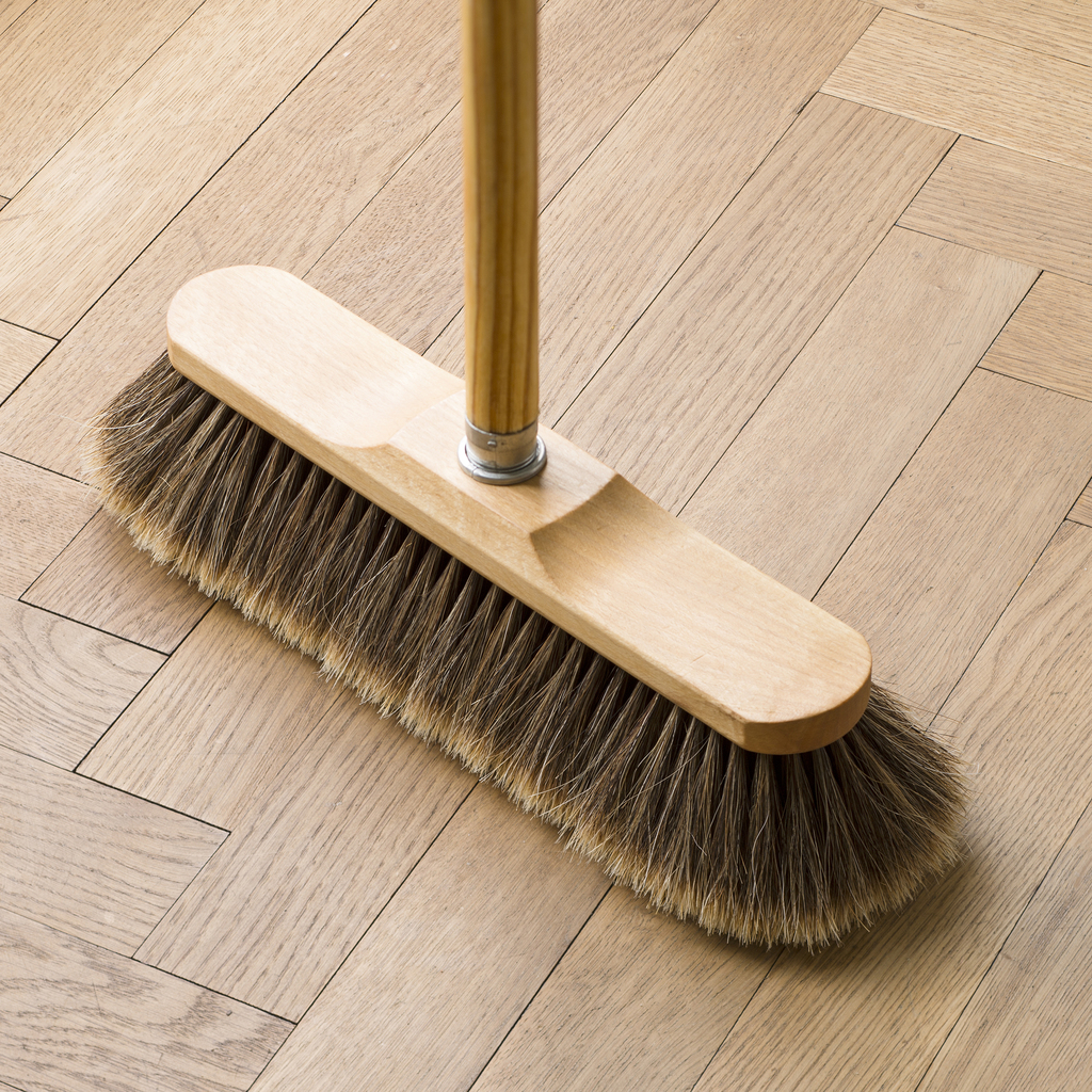 Besenstiele Besenstiele