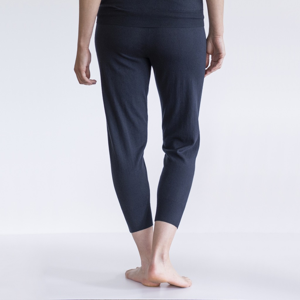 Sunday in Bed X Torquato Sommerstrick Hose Dolly Midnight L - 4