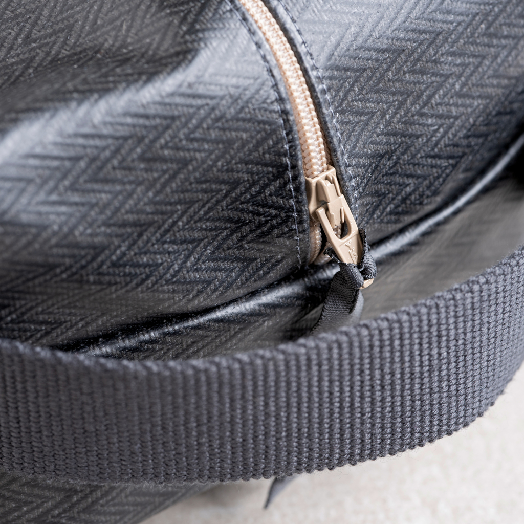 Waschzeugtasche Chevron von Artiga Klein Schwarz - 3