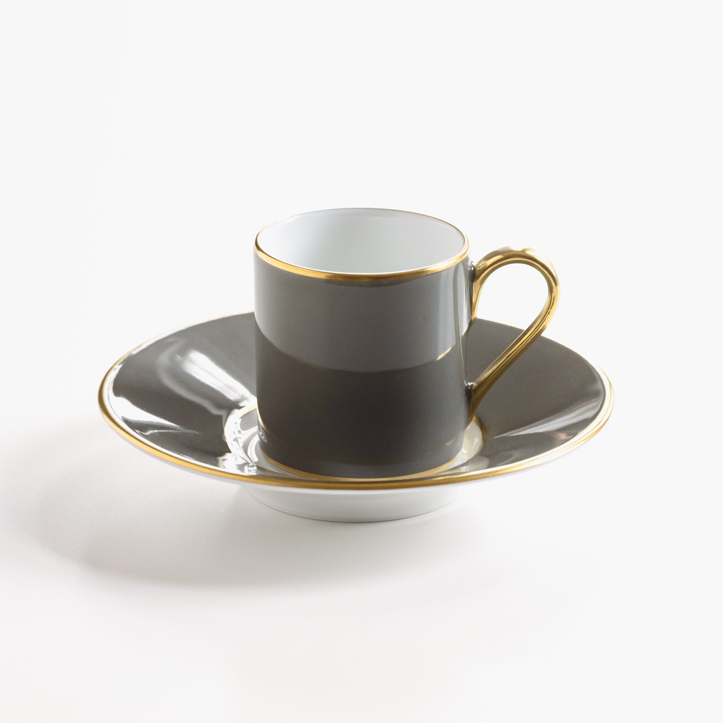 Porcelaine de Limoges Mokkatasse mit Golddekor Mausgrau Porcelaine de Limoges Mokkatasse mit Golddekor Mausgrau