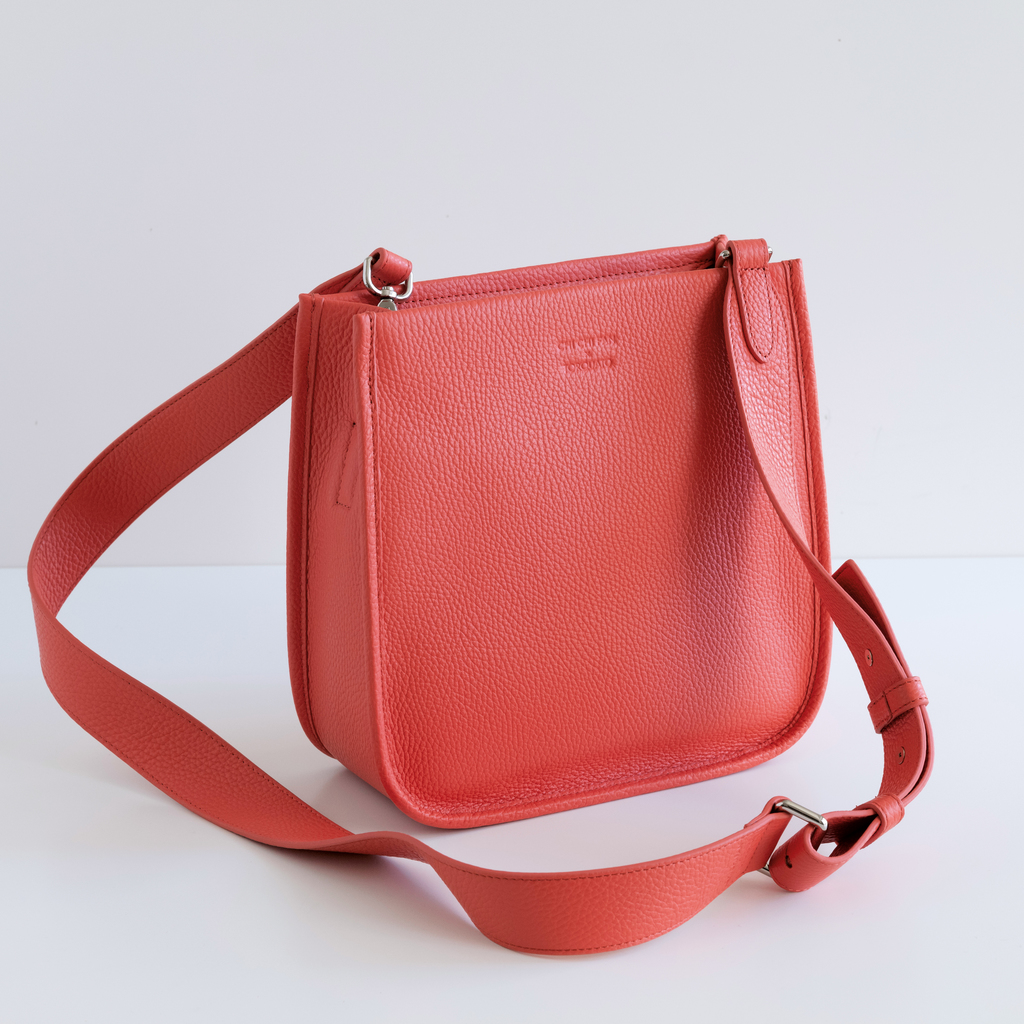 Chi Chi Fan x Torquato Carry Bag Geranio Chi Chi Fan x Torquato Carry Bag Geranio