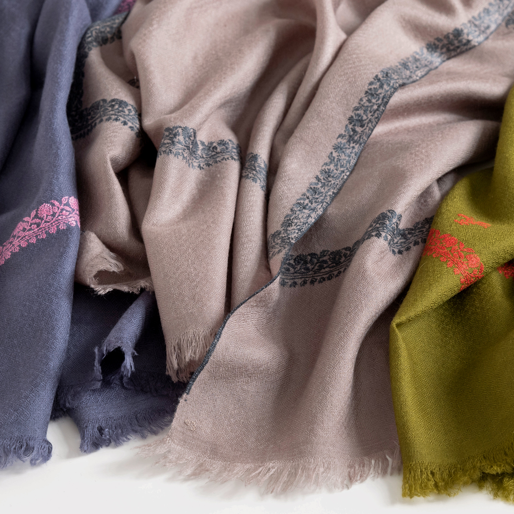 Kashmir Loom Bail Stola Grün - 2 Kashmir Loom Bail Stola Grün - 2