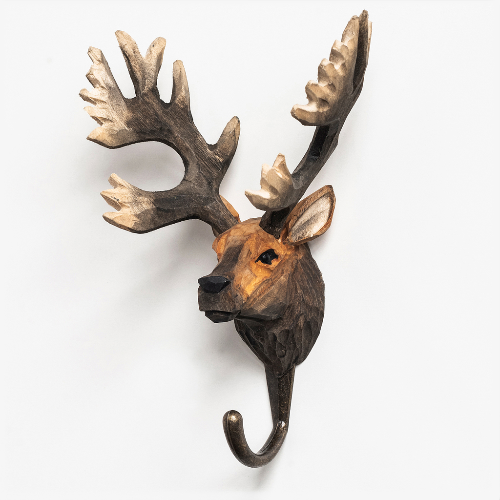 Handgeschnitzter Kleiderhaken Rothirsch Handgeschnitzter Kleiderhaken Rothirsch