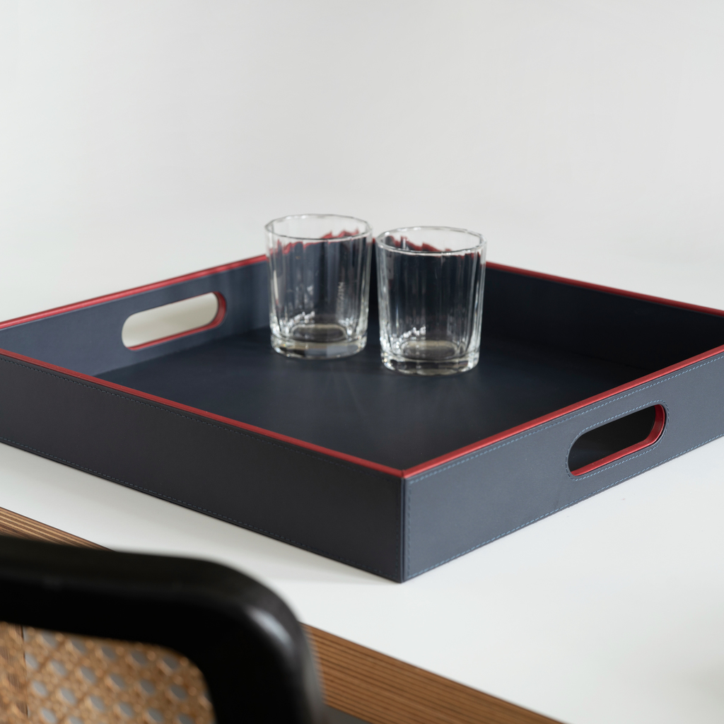 Tourville Quadratisches Tablett - 2 Tourville Quadratisches Tablett - 2