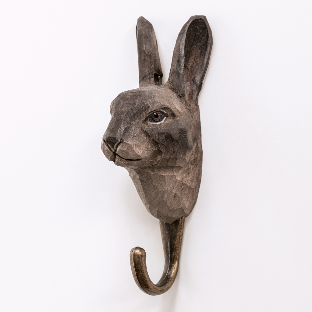 Handgeschnitzter Kleiderhaken Schneehase Handgeschnitzter Kleiderhaken Schneehase