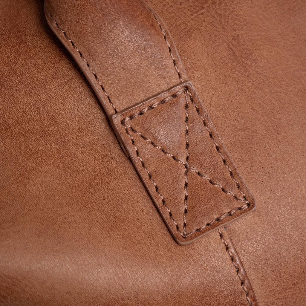 Leder Weekender Adelaide