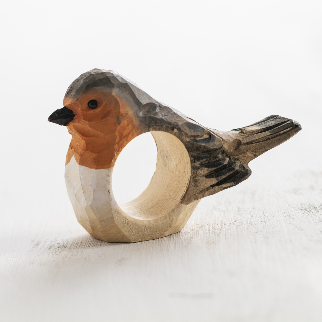 Handgeschnitzter Serviettenring Rotkehlchen Handgeschnitzter Serviettenring Rotkehlchen