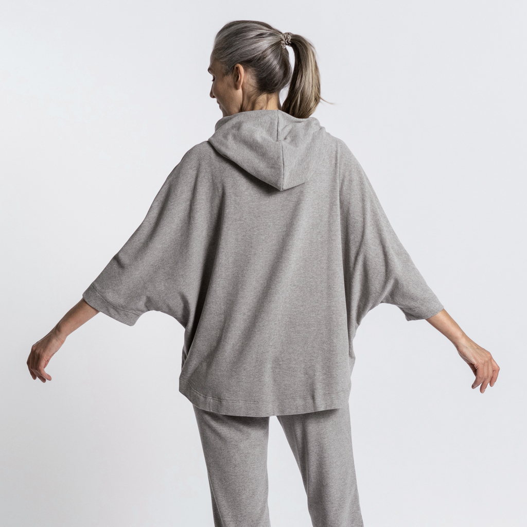 Sunday in Bed X Torquato Poncho Hilda Grau Melange S - 4