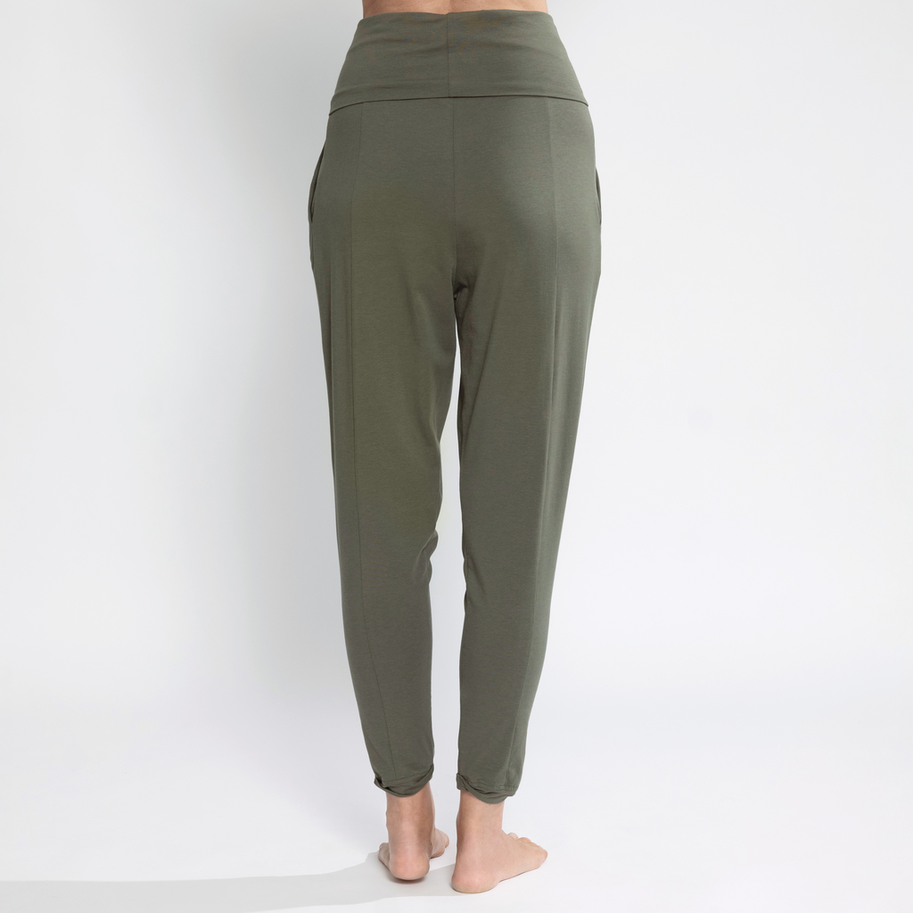 Sunday in Bed X Torquato Pyjamahose Mila lang Olive XL - 5