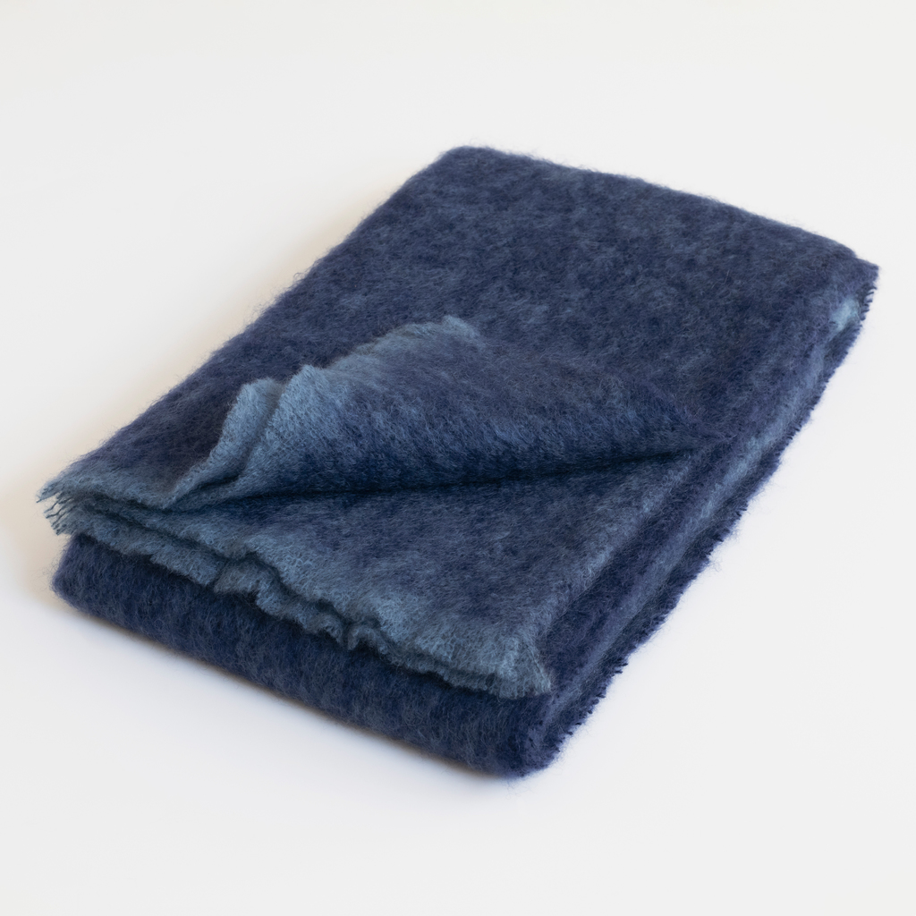 Cushendale: Mohair-Plaid aus Irland Navy Cushendale: Mohair-Plaid aus Irland Navy