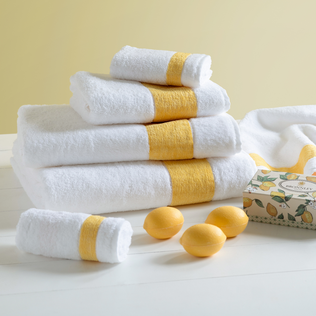 Duschtuch mit Chenille-Bordüre Gelb