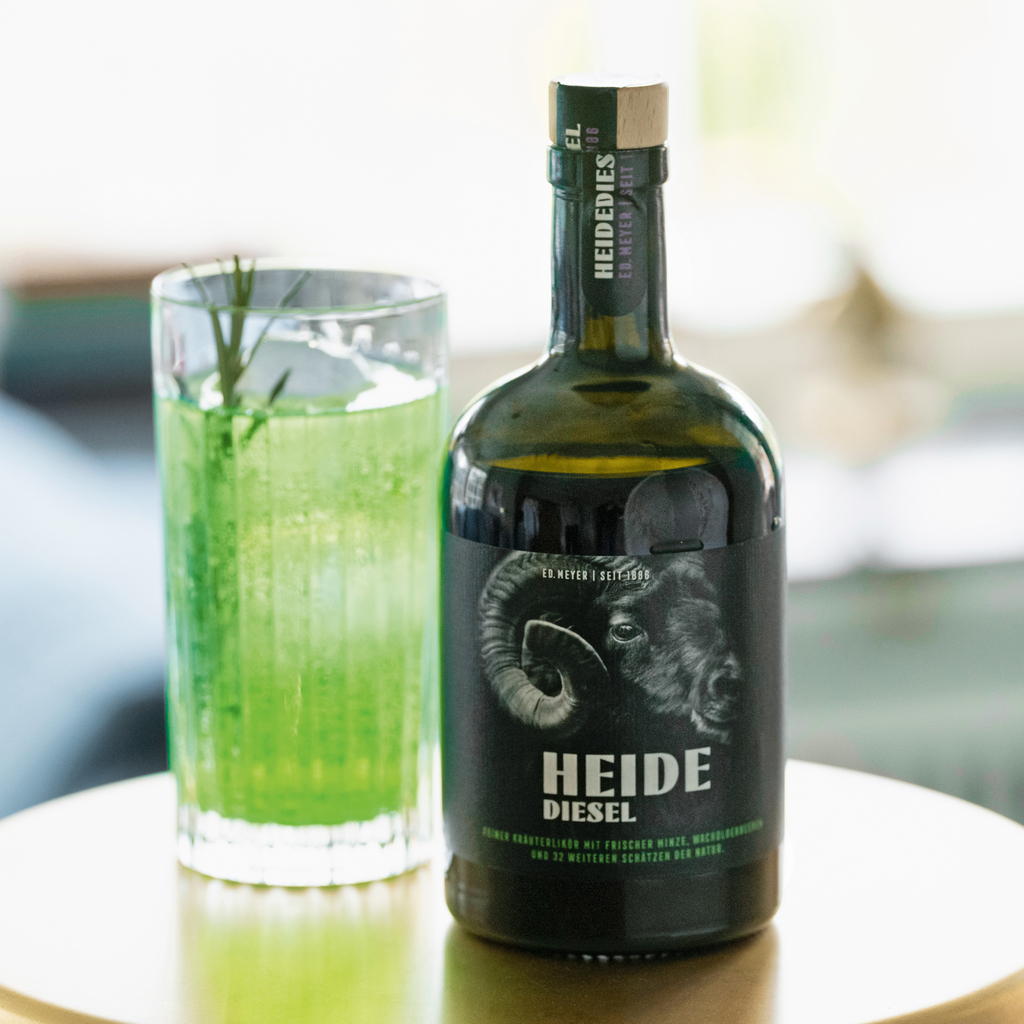 Heidediesel Kräuterlikör - 3 Heidediesel Kräuterlikör - 3