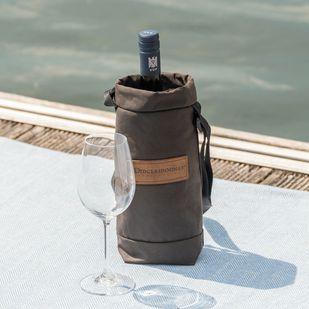 The Australian Hiker's Water Holder - 3
