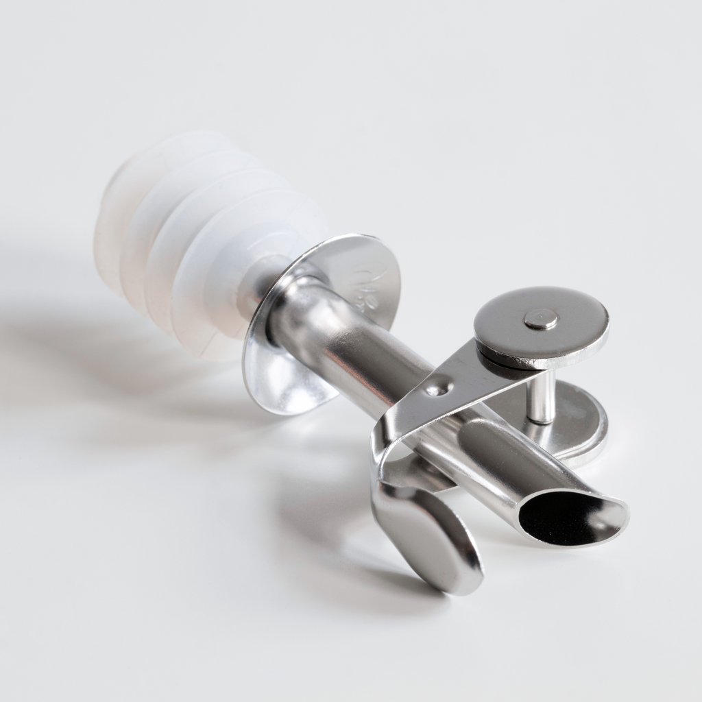 Selbstschließender Ölausgießer - 2 Selbstschließender Ölausgießer - 2