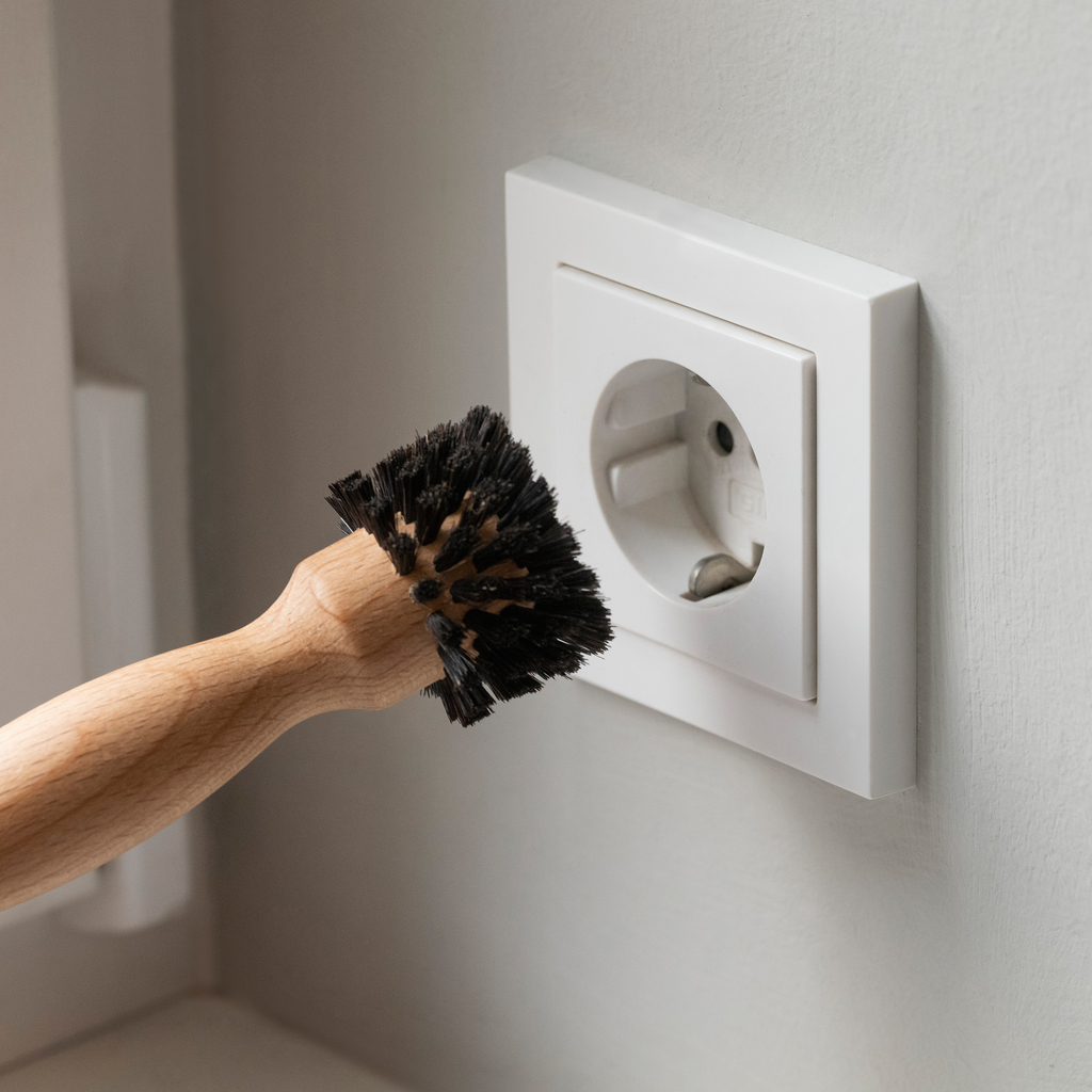 Steckdosenbürste - 4 Steckdosenbürste - 4