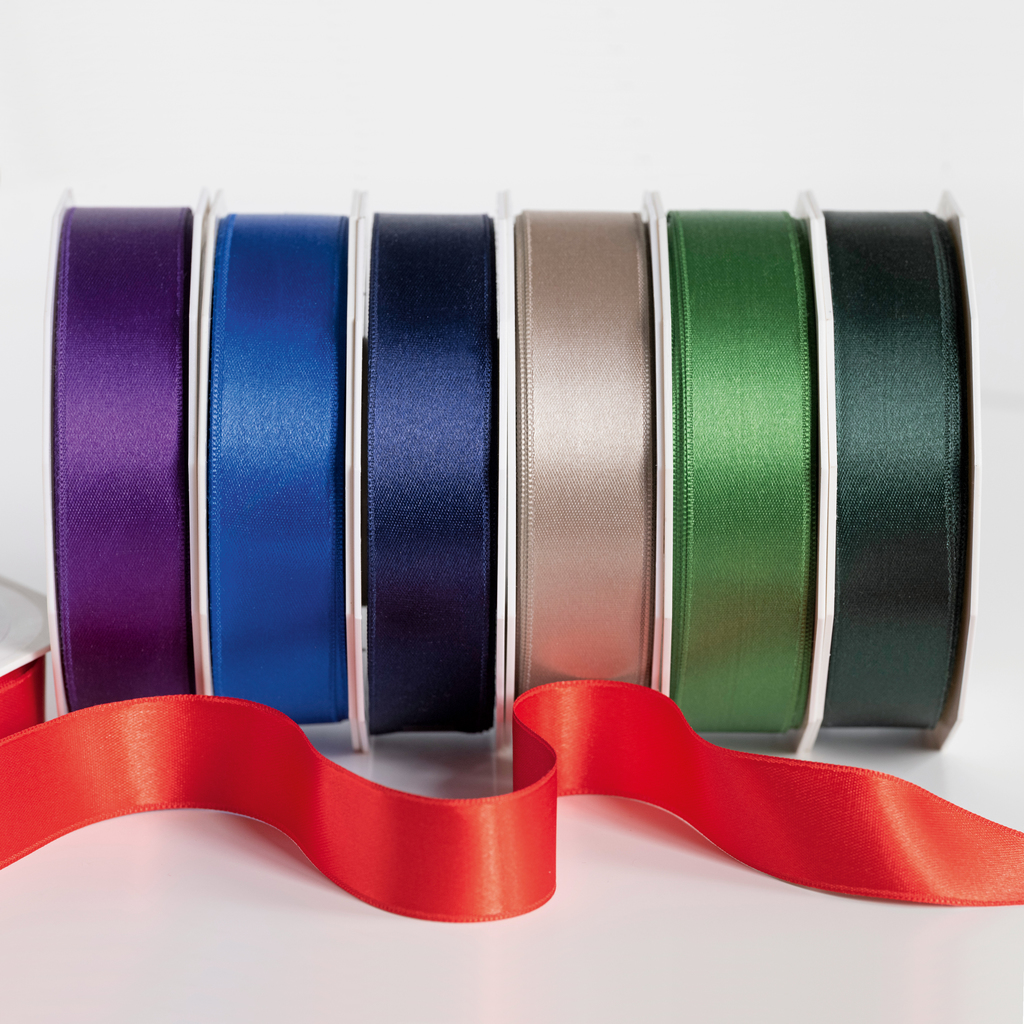 Geschenkbänder aus Seidensatin Geschenkbänder aus Seidensatin