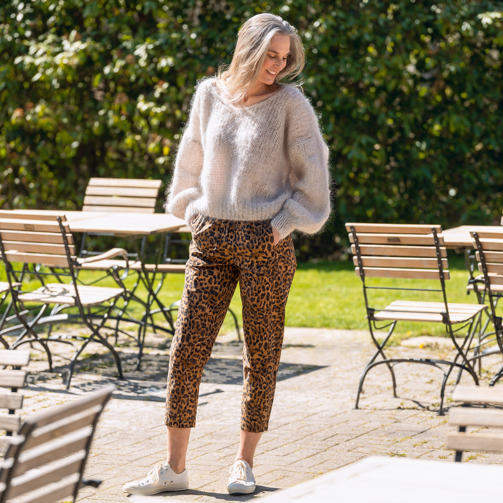 Sunday in Bed X Torquato Hose Chloe Leo L Sunday in Bed X Torquato Hose Chloe Leo L