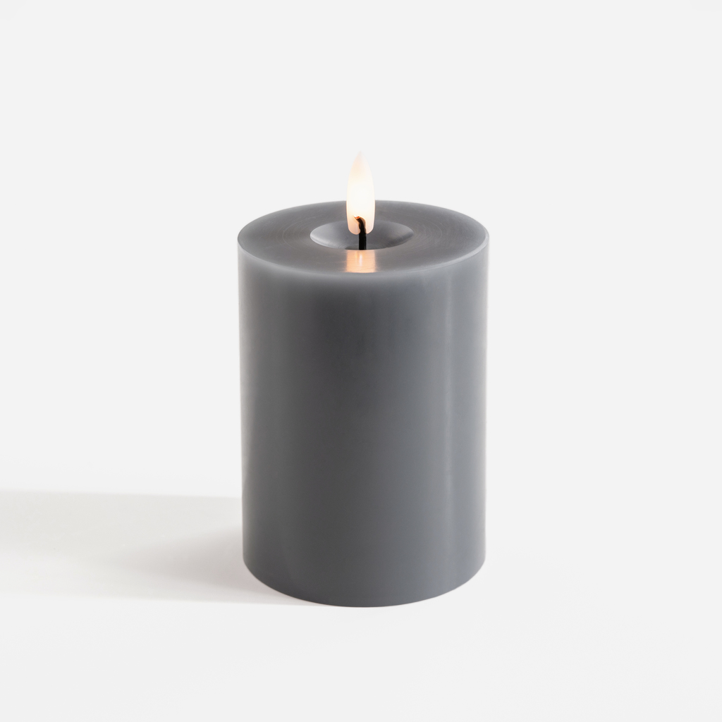 Ester & Erik LED Stumpenkerze Dark Slate 10 cm Ester & Erik LED Stumpenkerze Dark Slate 10 cm