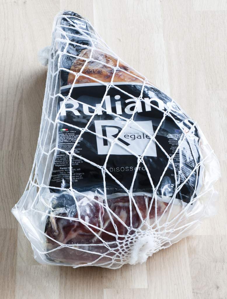 Halber Parmaschinken DOP - 2 Halber Parmaschinken DOP - 2