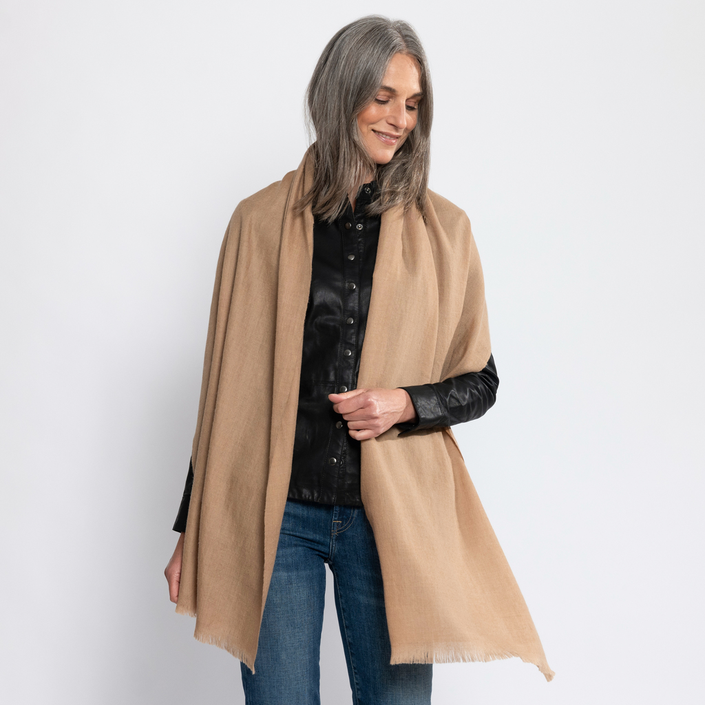 Kashmir Loom x Torquato Schal Camel Kashmir Loom x Torquato Schal Camel