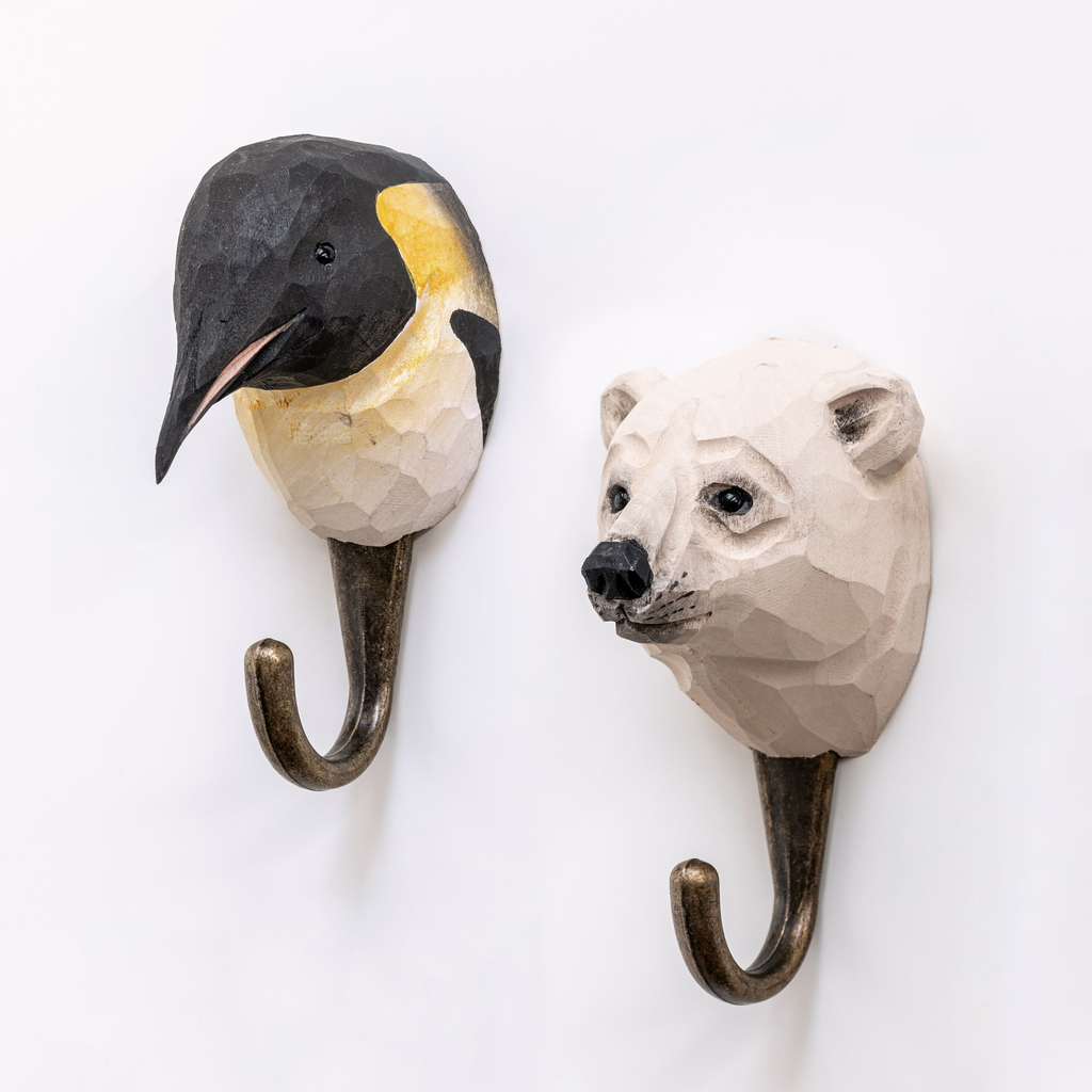 Handgeschnitzter Kleiderhaken Eismeer Handgeschnitzter Kleiderhaken Eismeer