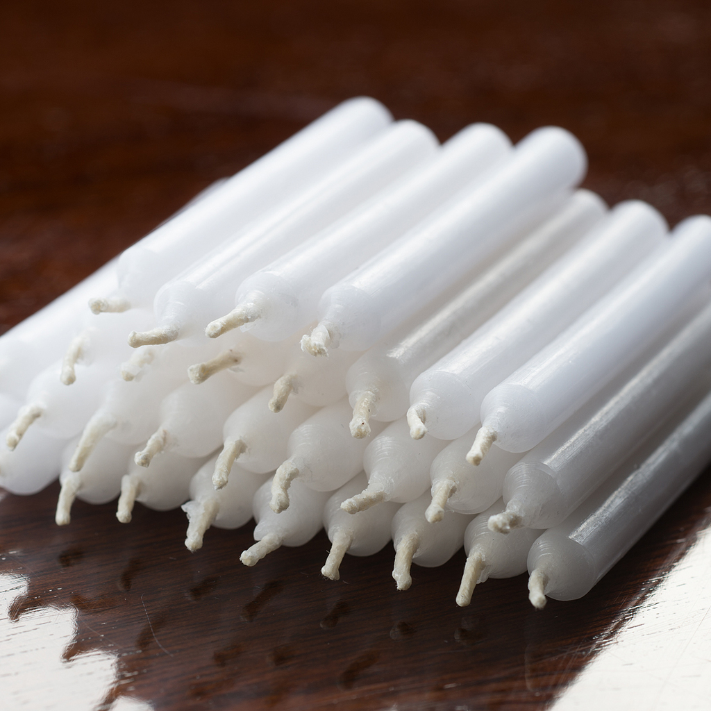 40 Kerzen für Kerzenlöscher und -anzünder 40 Kerzen für Kerzenlöscher und -anzünder