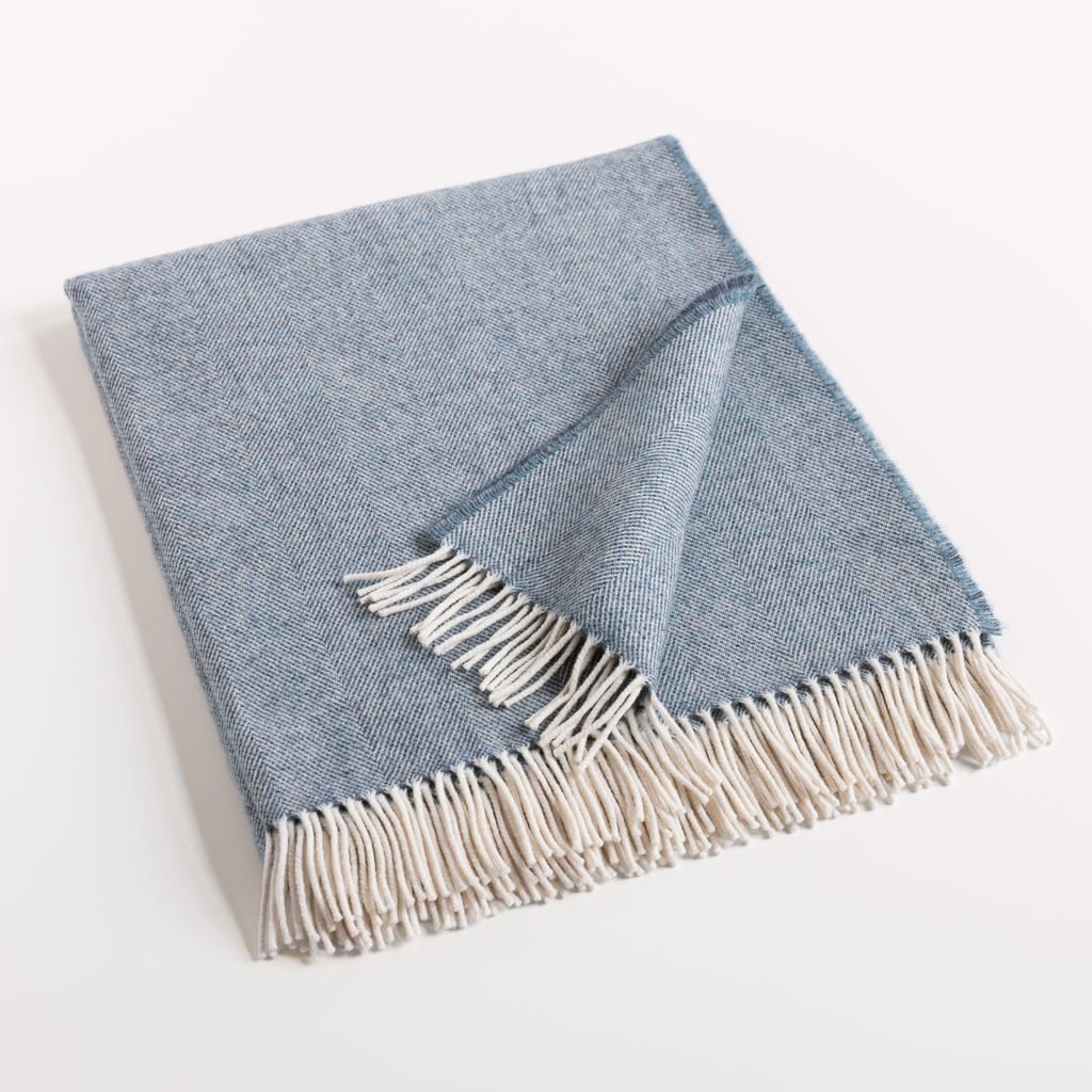 McNutt X Torquato Merino-Wolldecke Blue McNutt X Torquato Merino-Wolldecke Blue