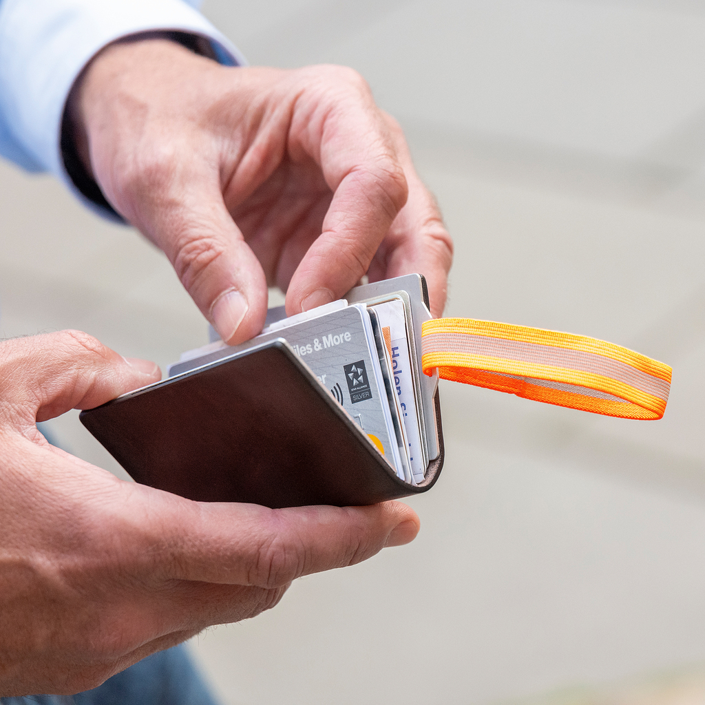 Q7 Wallet Smooth Brown/Orange - 2 Q7 Wallet Smooth Brown/Orange - 2