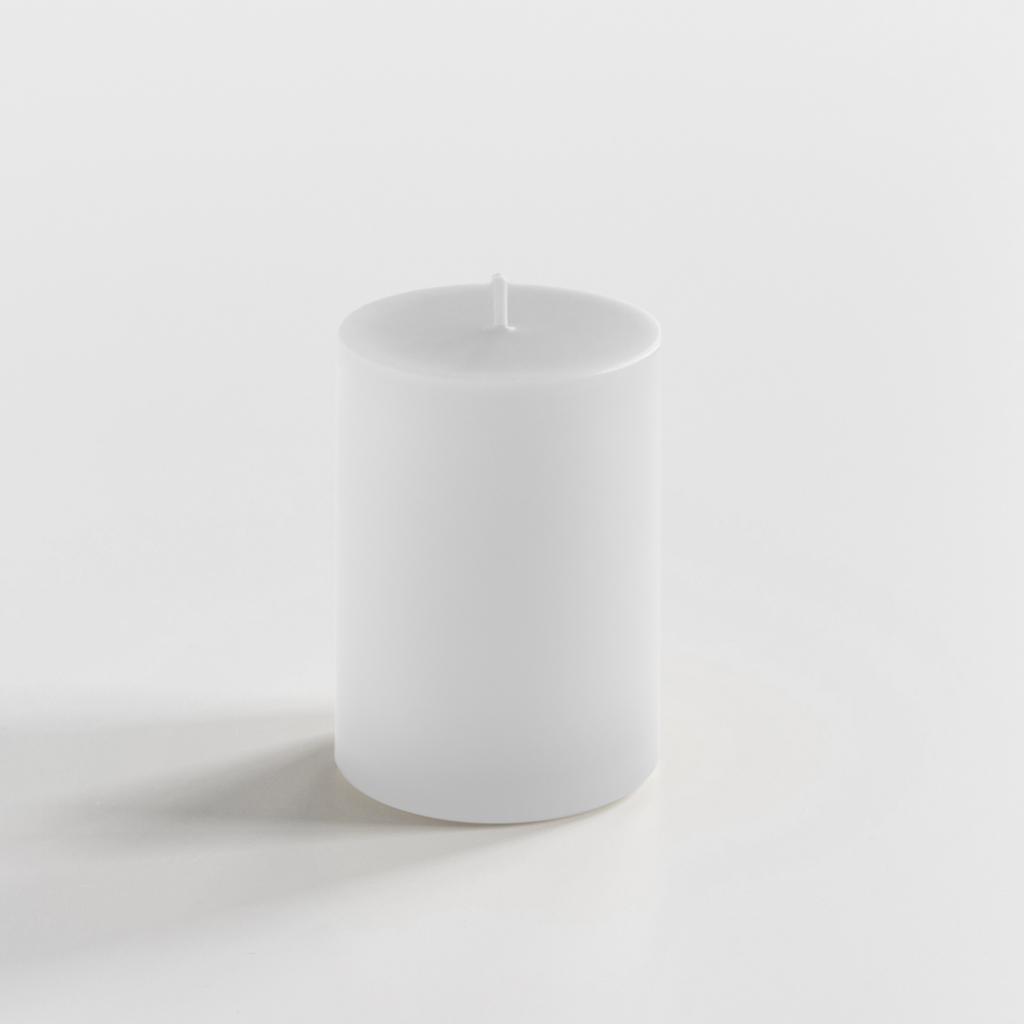 Ester & Erik Stumpenkerze 10 cm Ø 6 cm Off White Ester & Erik Stumpenkerze 10 cm Ø 6 cm Off White