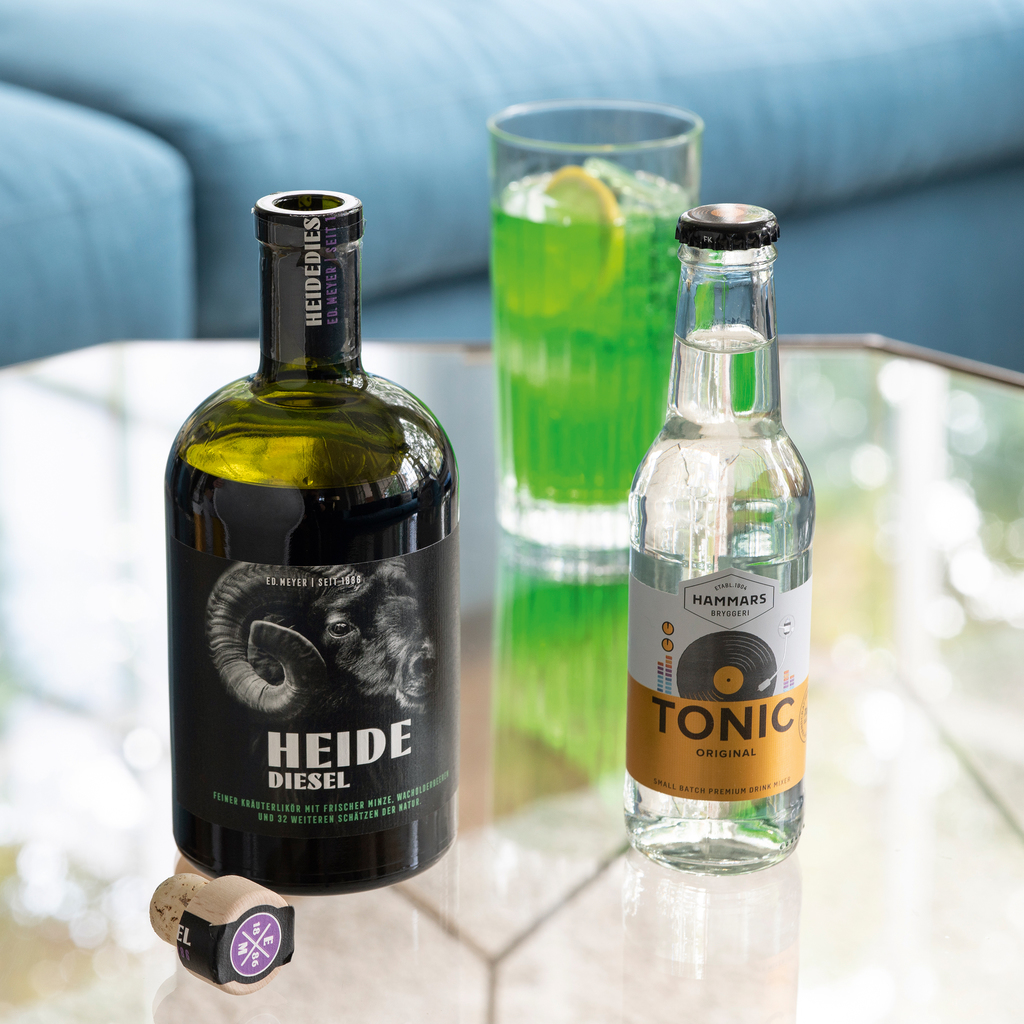 Heidediesel Kräuterlikör - 2 Heidediesel Kräuterlikör - 2