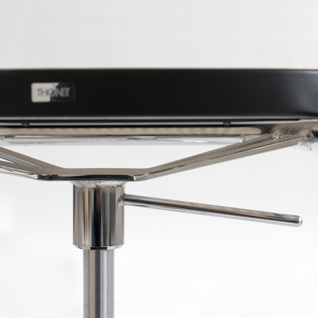 Thonet Drehstuhl S64 Atelier - 4 Thonet Drehstuhl S64 Atelier - 4