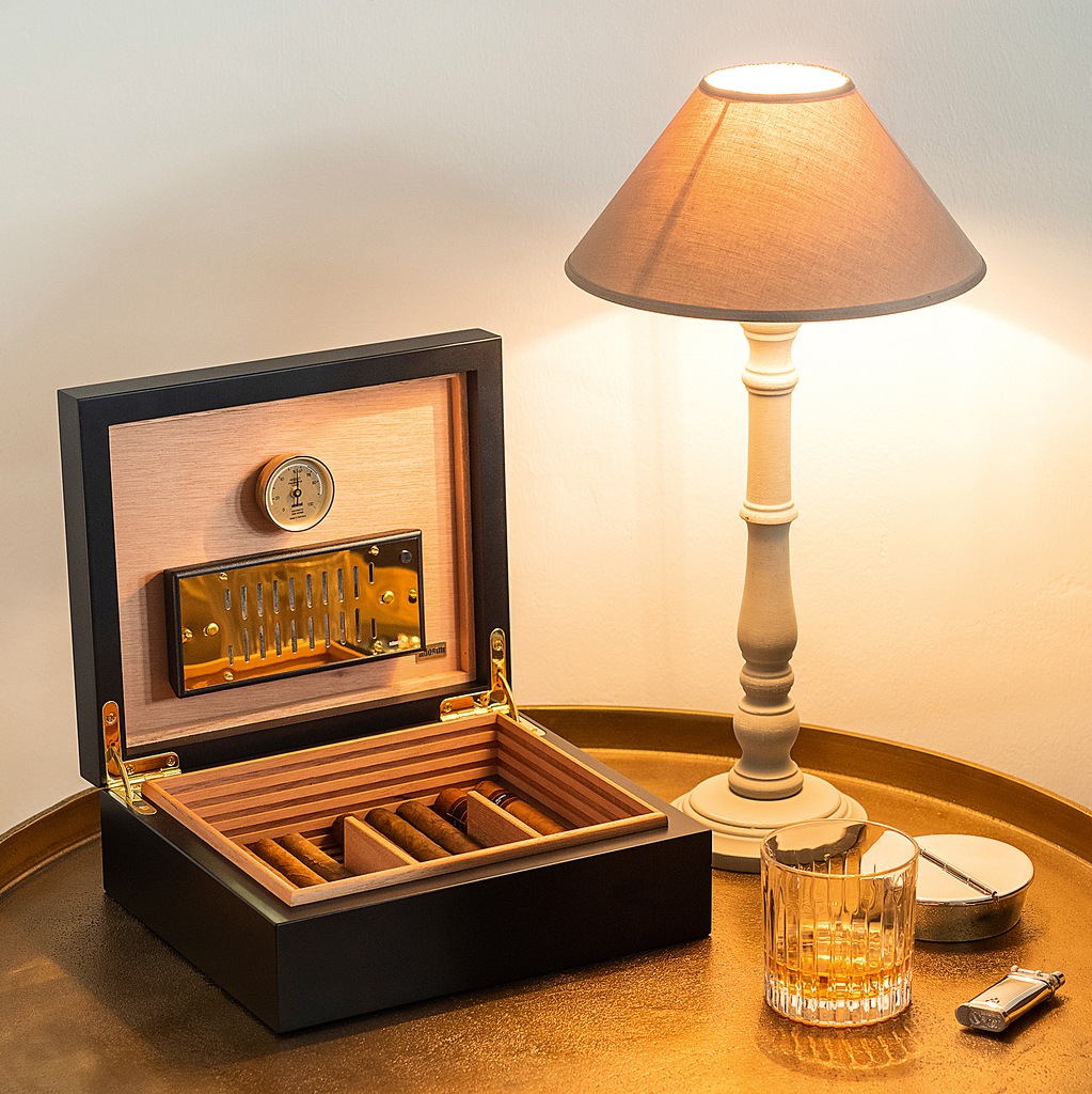 Humidor - 2 Humidor - 2