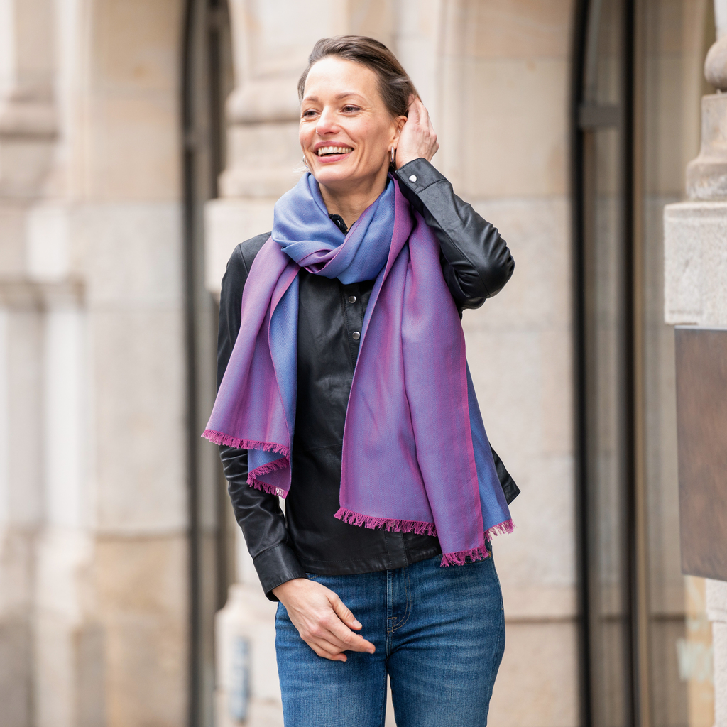 Nsija Baumwollschal bleu/cherry - 4 Nsija Baumwollschal bleu/cherry - 4