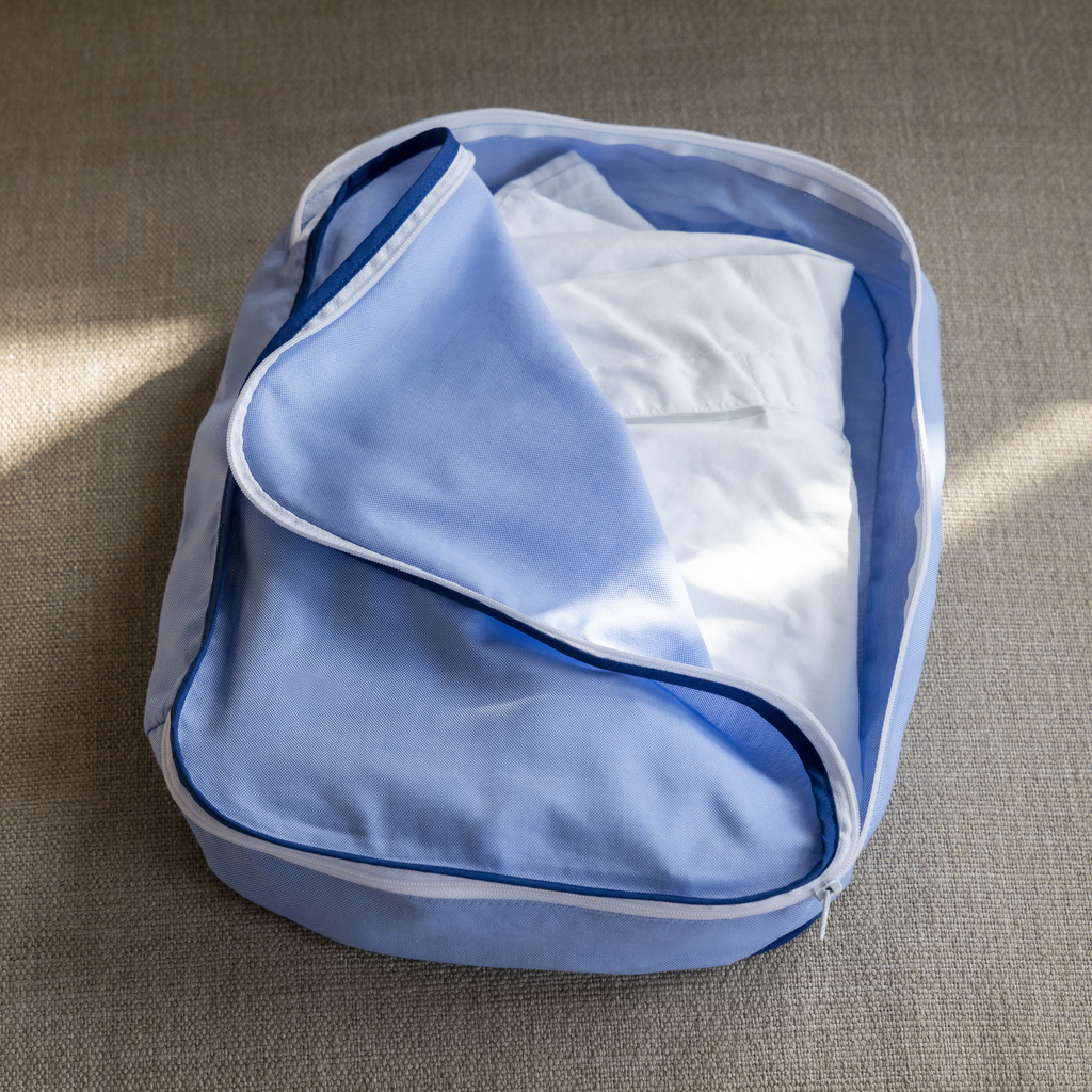 Ferreira de Almeida X Torquato Packing Pouch M