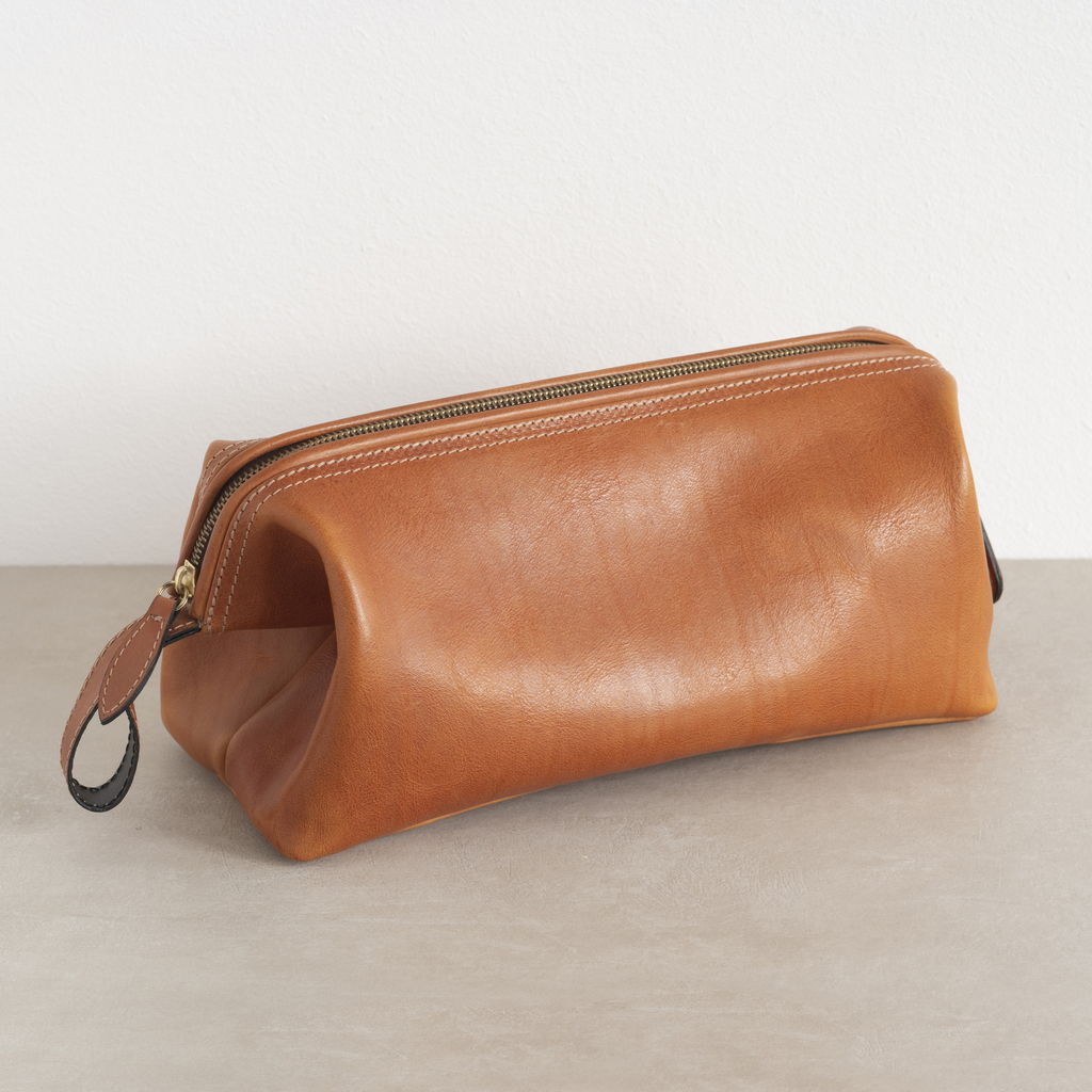 Hammann Riesen-Kulturtasche aus Stierleder Cognac Hammann Riesen-Kulturtasche aus Stierleder Cognac