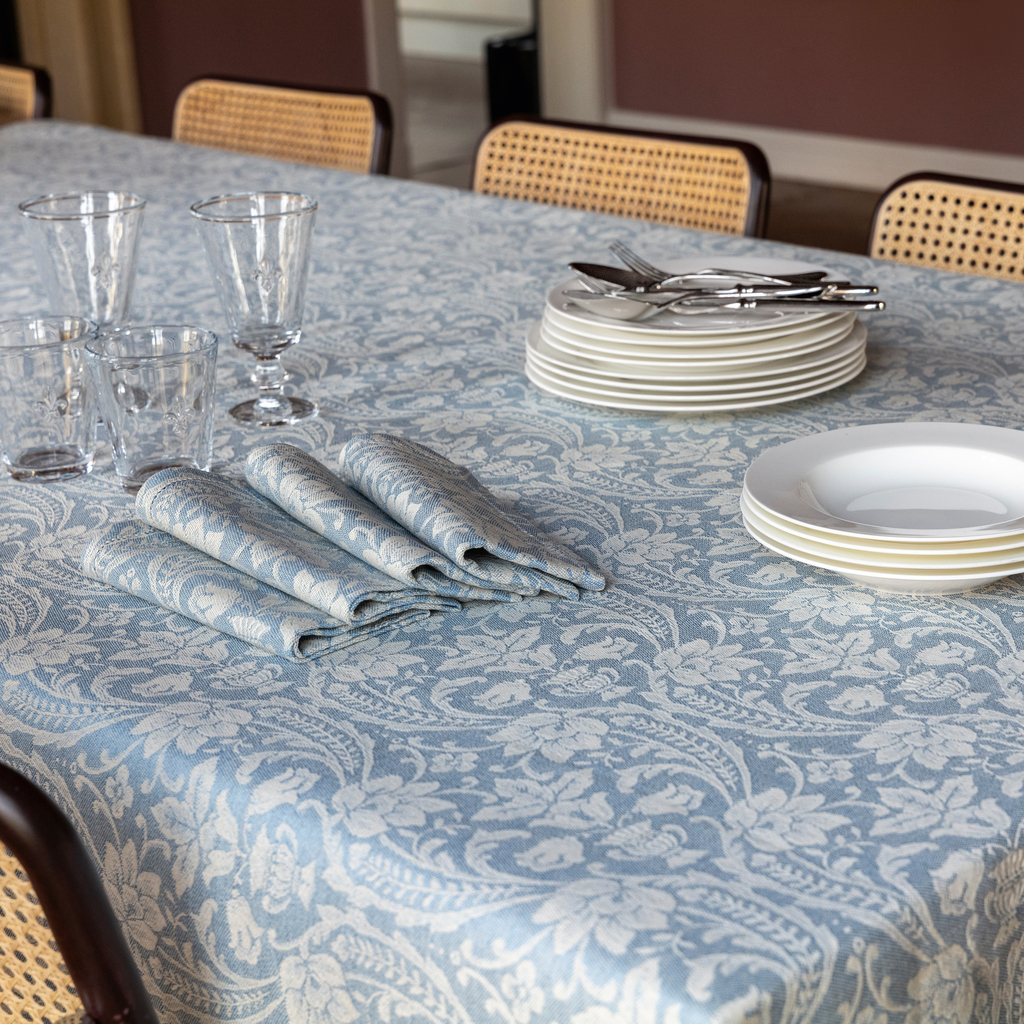 Tischdecke Donna di Coppe 170 x 320 cm Pastellblau