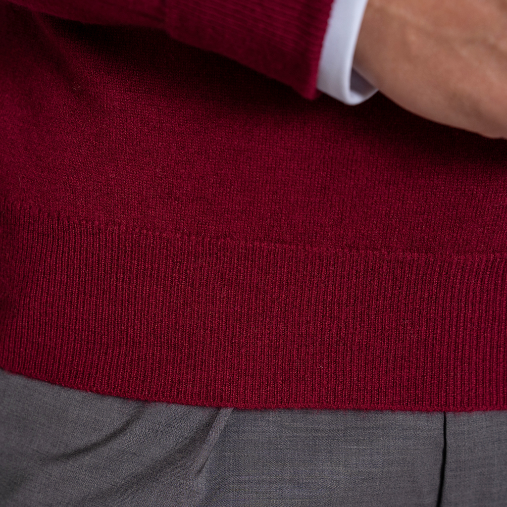 William Lockie X Torquato V-Ausschnitt Kaschmir Claret 52