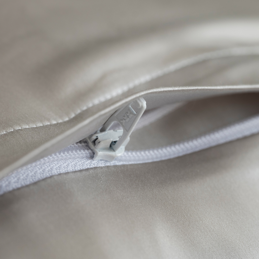 Seidenbettwäsche Braganza Silbergrau 40 x 40 cm - 4 Seidenbettwäsche Braganza Silbergrau 40 x 40 cm - 4