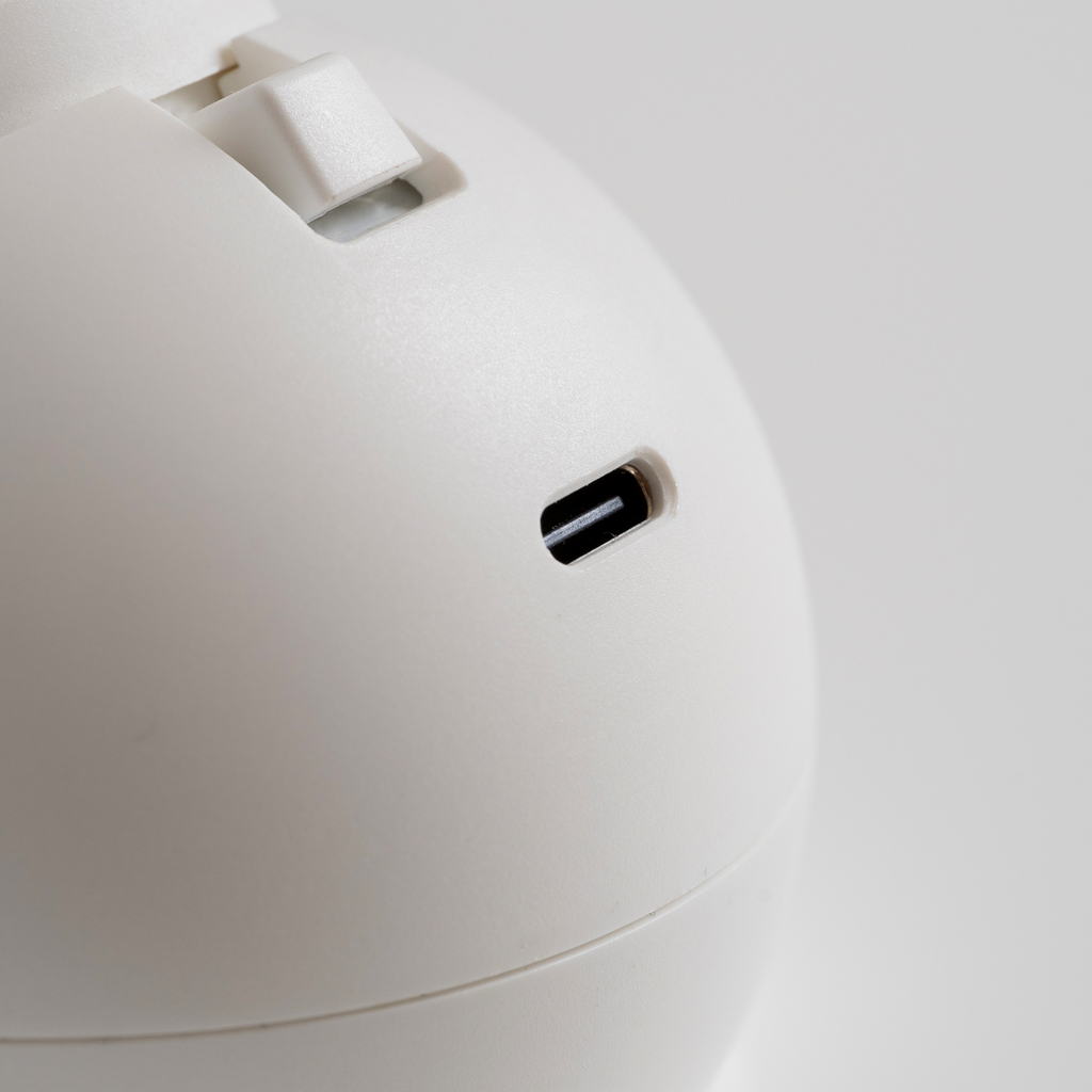 Magnetic Wallcharger - 5