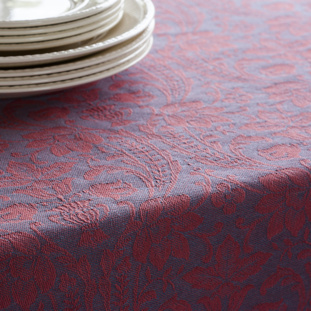 Donna di Coppe Tischdecke 140 x 140 cm Lachs/Blau Donna di Coppe Tischdecke 140 x 140 cm Lachs/Blau