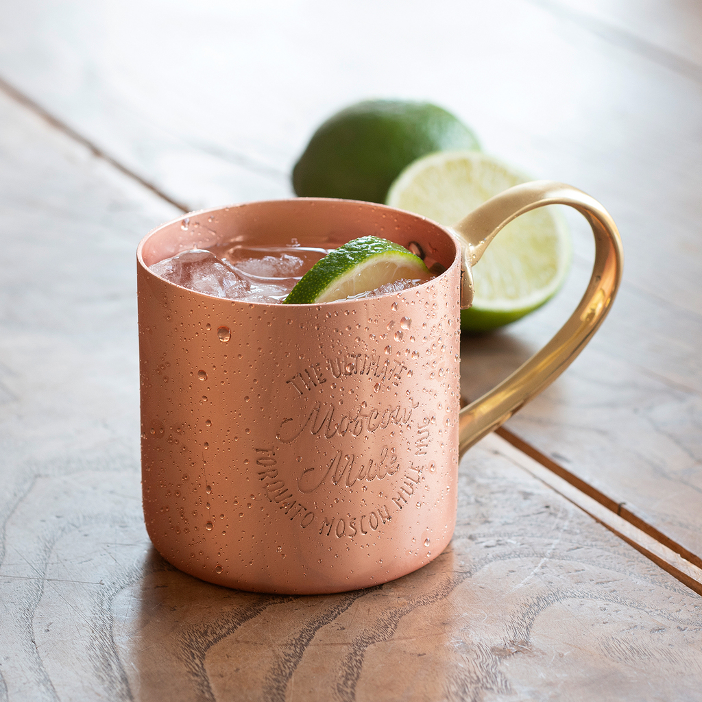 Moscow-Mule-Becher mit Messinghenkel mit Gravur Moscow-Mule-Becher mit Messinghenkel mit Gravur