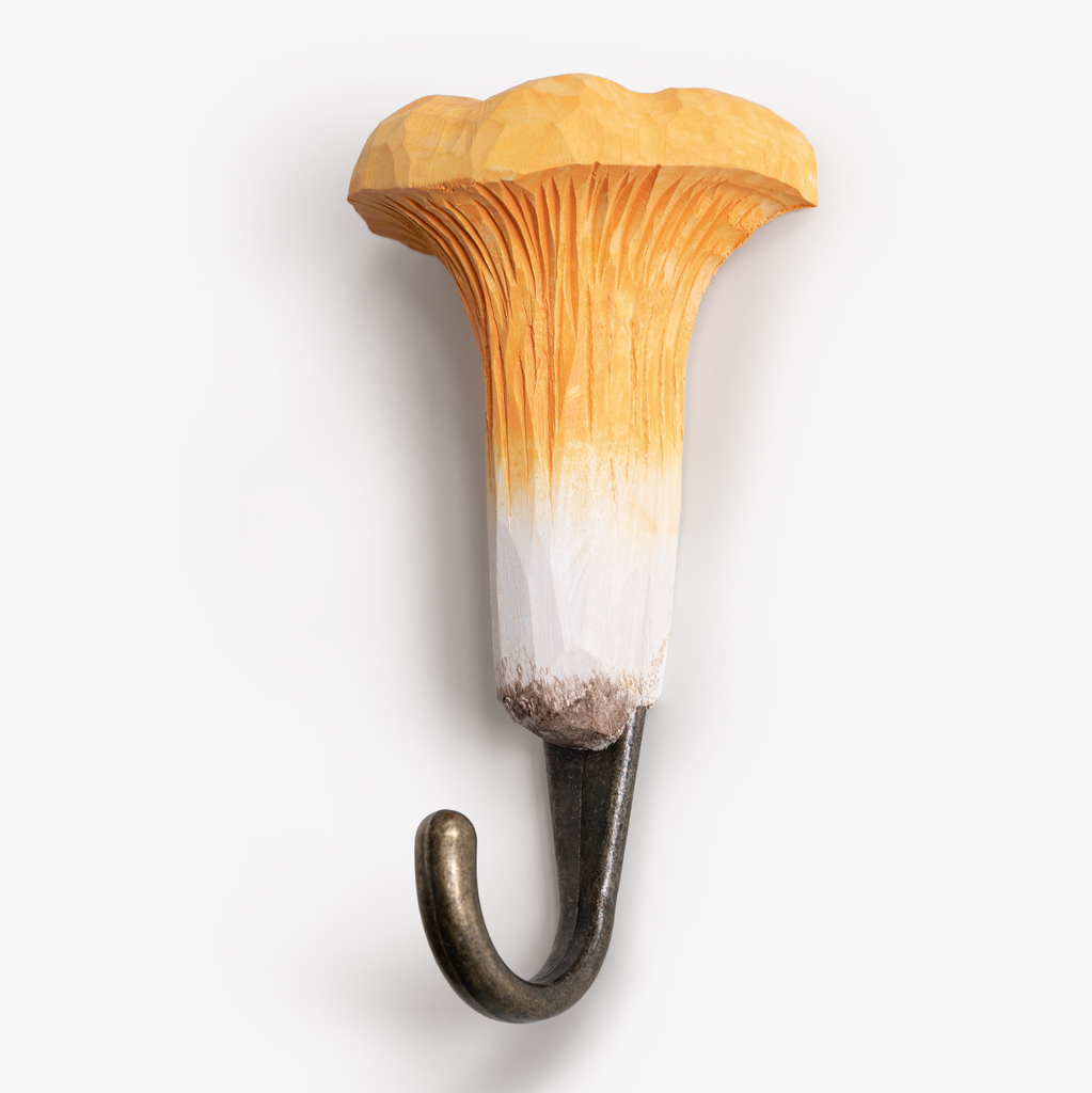 Handgeschnitzter Kleiderhaken Pfifferling Handgeschnitzter Kleiderhaken Pfifferling