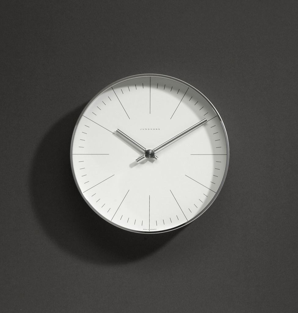 Max Bill Wanduhr Striche klein Max Bill Wanduhr Striche klein