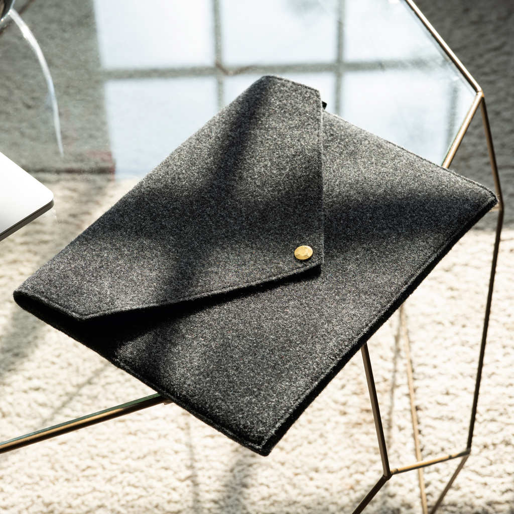 P.A.P. Sweden: Laptophülle aus Filz - 4 P.A.P. Sweden: Laptophülle aus Filz - 4