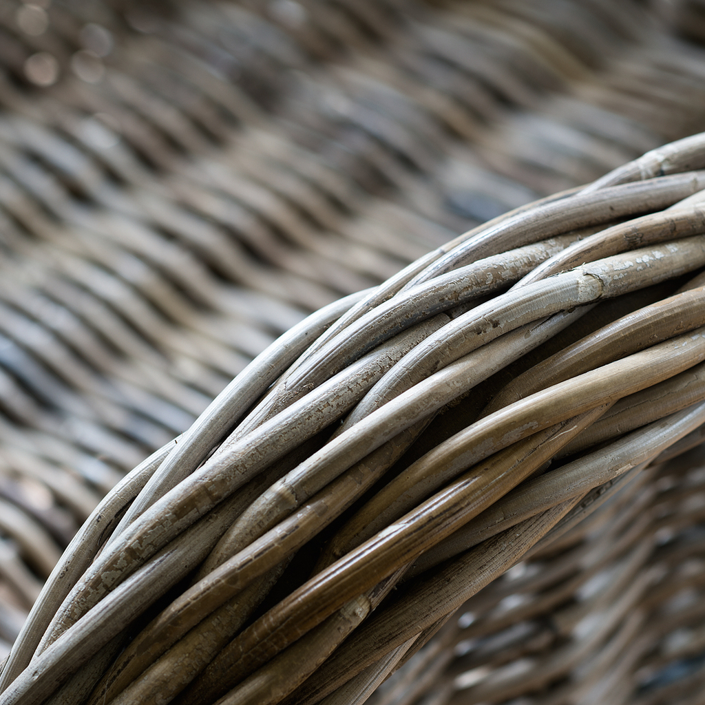 Korbstuhl - 2 Korbstuhl - 2