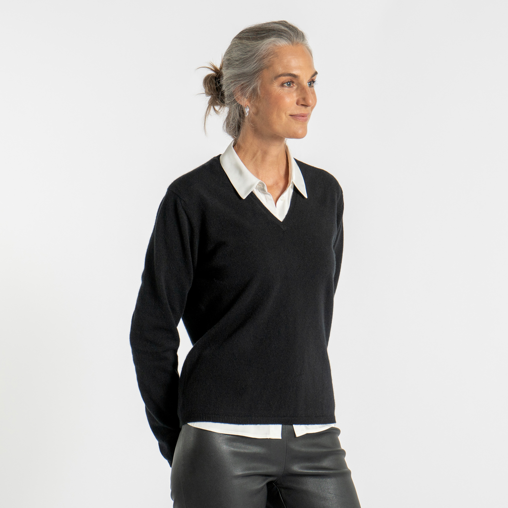 William Lockie X Torquato V-Ausschnitt Kaschmir Black L William Lockie X Torquato V-Ausschnitt Kaschmir Black L