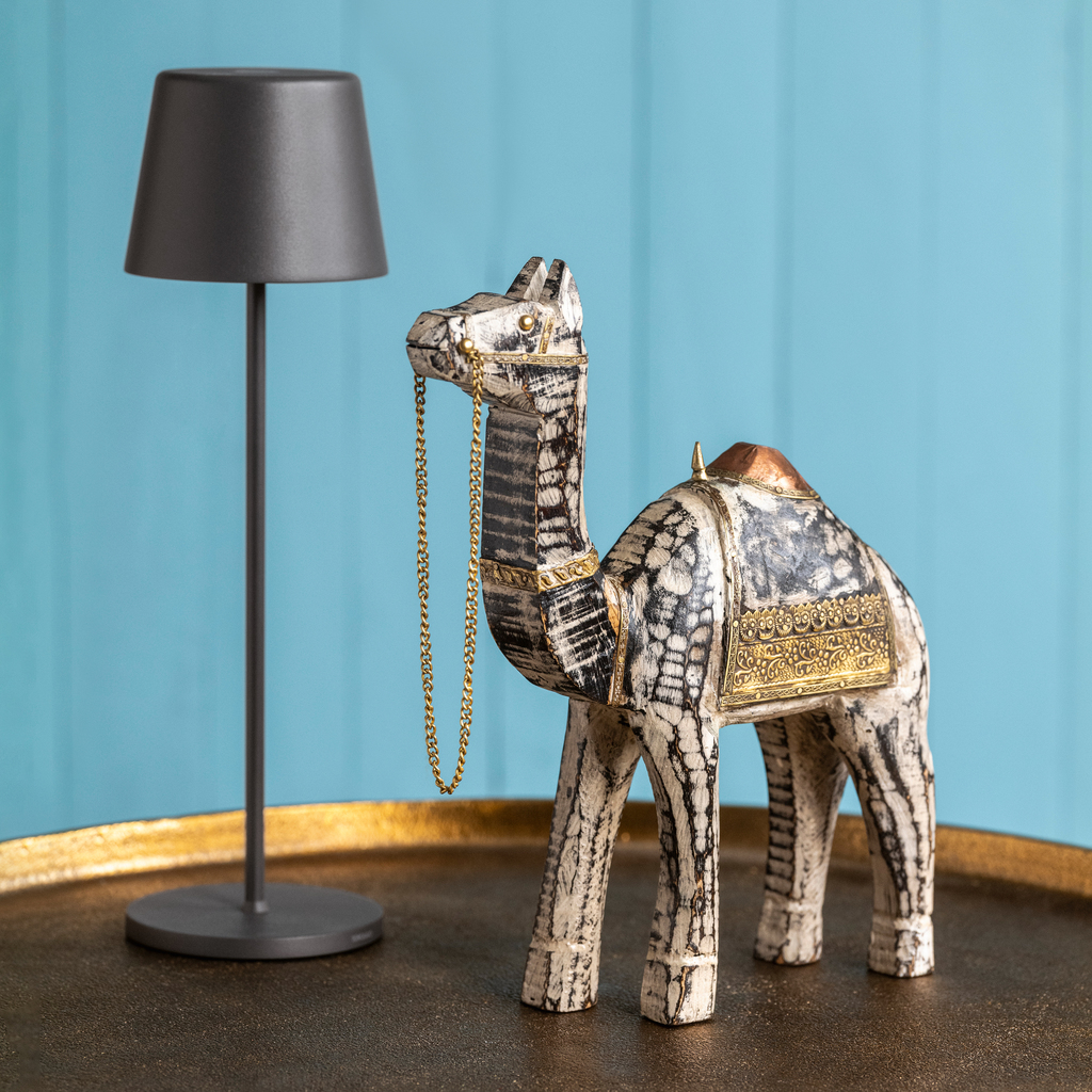 Geschnitztes Kamel Orun - 2